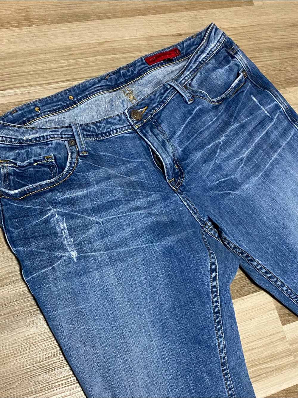 Vigoss Medium Blue Flared Jeans with Distressed Details - Picture 2 of 7